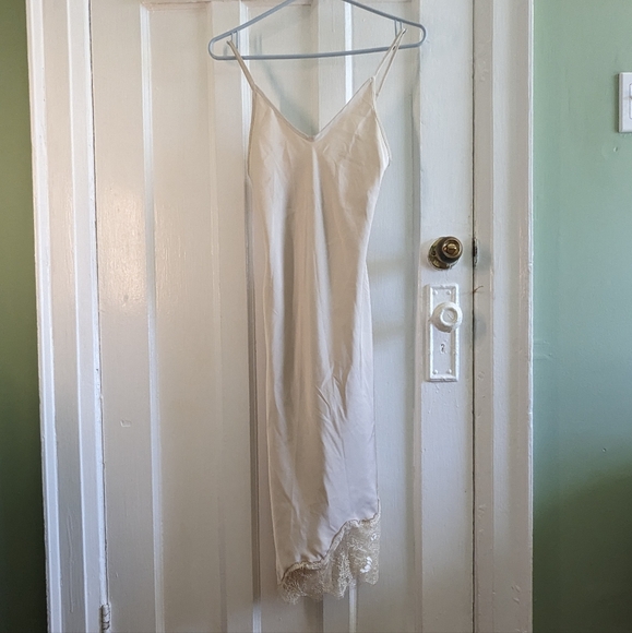 Beige slip dress - Picture 1 of 3